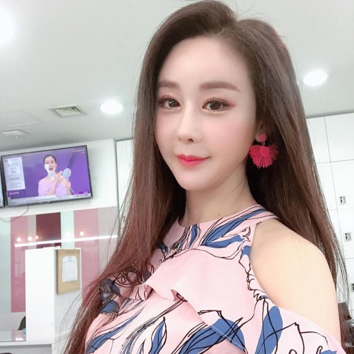  ‘아내의 맛 진화’ 함소원, 18살 나이차이 극복한 물오른 비주얼 과시…‘둘째 임신 준비 中’