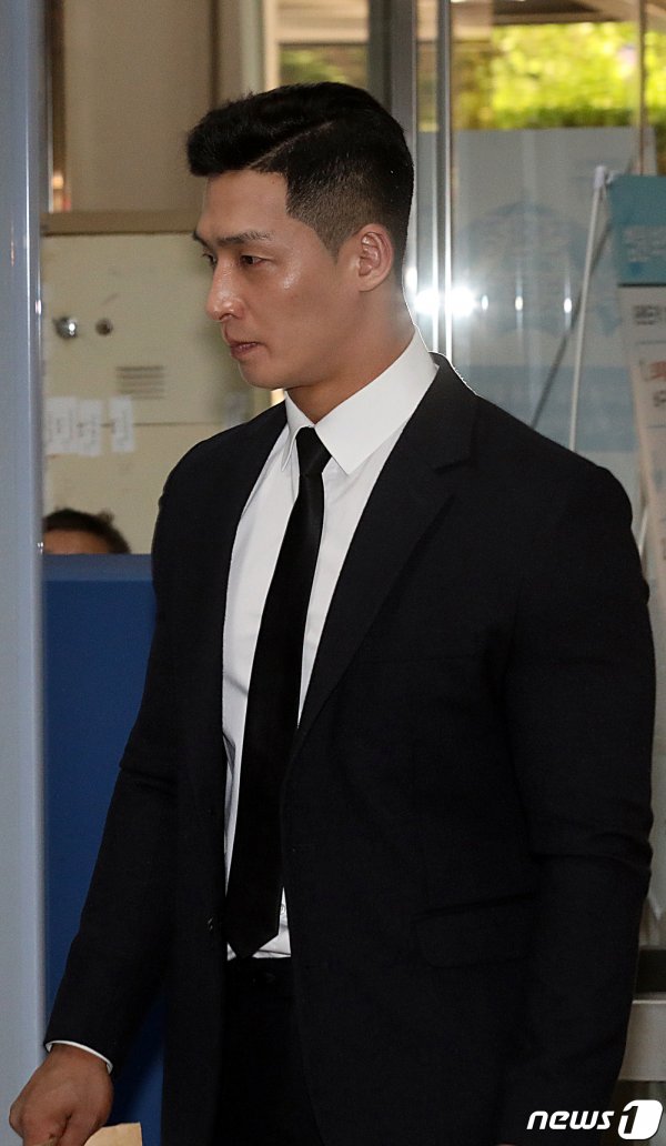  피트니스 모델 양호석!! 차오름 폭행 인정