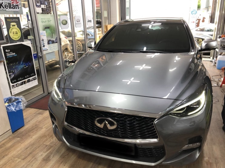  인피니티 Q30S 솔라가드프리미엄 퀀텀 시공!!
