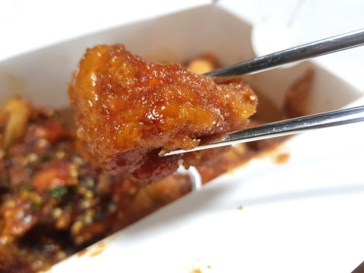  맛있는 60계치킨 더 매운 고추치킨 간지치킨 맛있어요!
