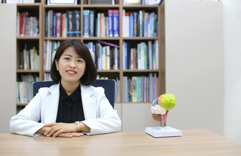 <신사와 아가씨> 세종 찾은 '분리불안' | 목동정신과 나인맘의원