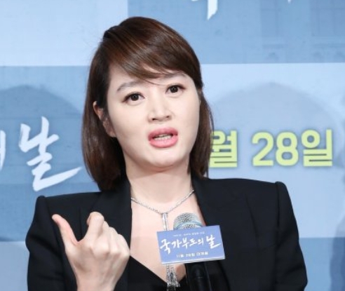  김혜수 모친 13억 채무 논란