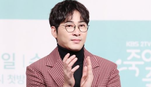  “기억 없다” 강지환, 소속사 직원 성폭행 혐의로 자택서 체포