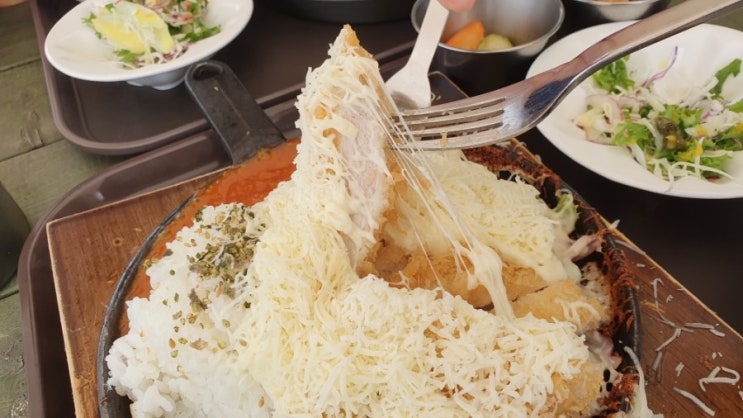  제주도여행 > 흑돼지 돈까스 맛집 멘도롱 돈까스랑 월정리 해수욕장