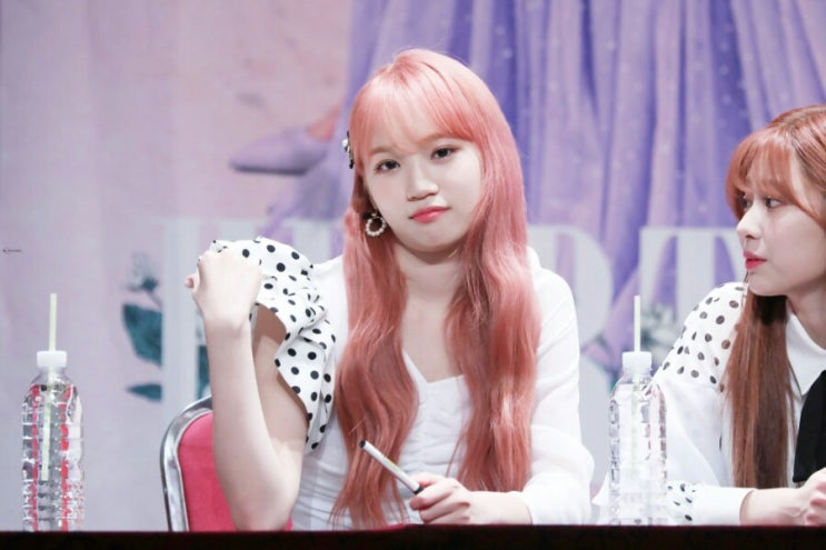  [IZ*ONE] 190418 아이즈원 김채원을 통해 보는 하루일과 모음 /#엠카운트다운 #팬싸인회 etc