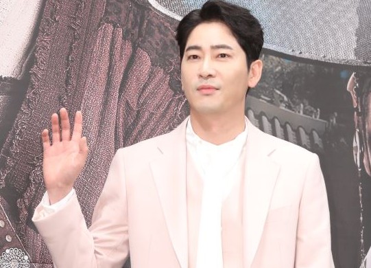  강지환, 성폭행 혐의로 긴급체포? 소속사 직원 2명 성폭력 혐의