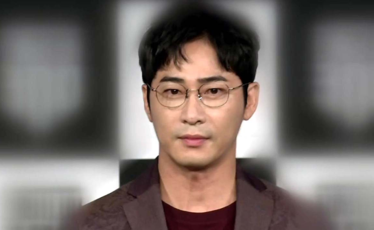  배우 강지환 긴급체포...소속사 직원 2명 성폭행 · 추행 혐의