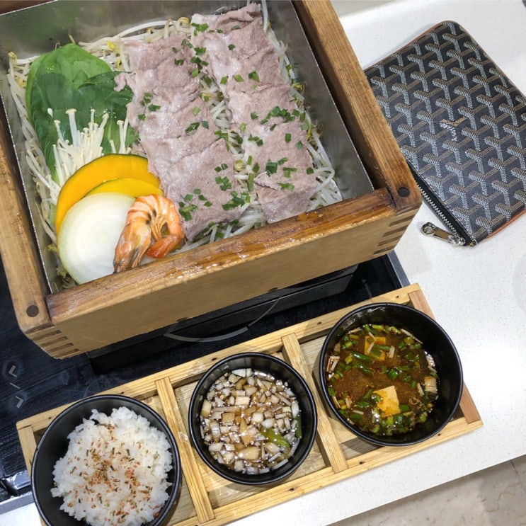 대구 현대백화점맛집 방이편백집, 방성훈맛집
