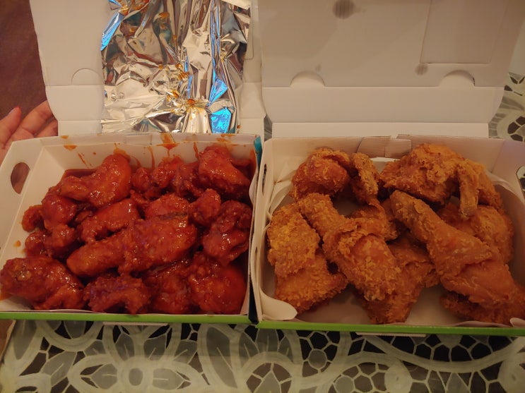  BBQ어플 로 양념치킨 후라이드치킨 시켰어욤 세남매의 먹방