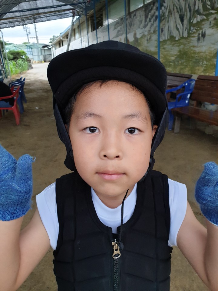  성민이 승마연습