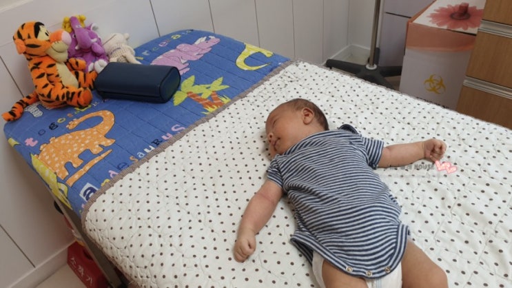  한달아기 :-) 비형간염 예방접종 + 모유황달