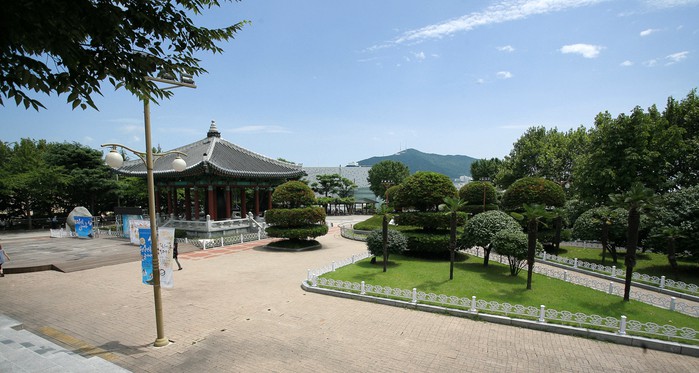  부산시의용두산공원