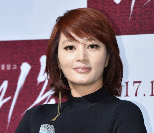 김혜수 모친 13억 빚투 김혜수 모친 13억 빚투