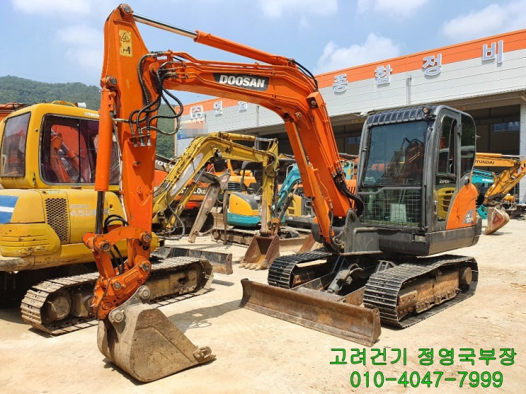  02 중고포크레인 함께 봅시다~~~