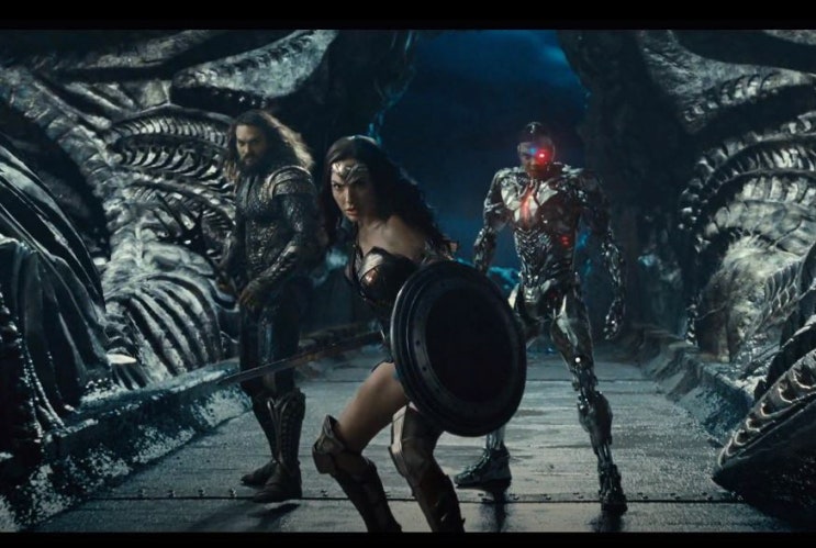  영화 저스티스 리그 Justice League 2017년작 혼자서 구하는 슈퍼맨 벤 애플렉는 돈