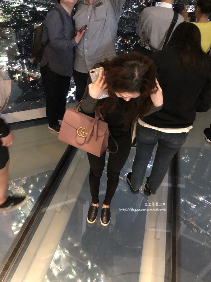  롯데월드타워 전망대 서울스카이 날씨가 좋지않다면 야경으로 관람해도 괜찮구려