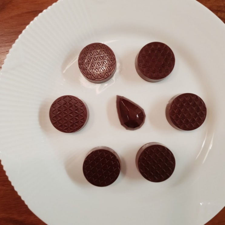  초코 대환장 파티. 여름에 초콜릿은...머리가 띵
