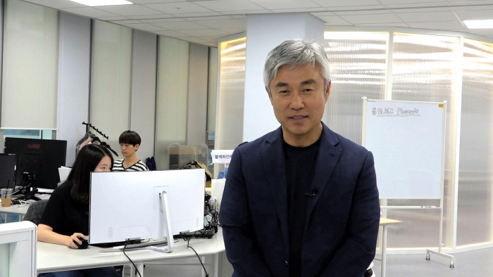  이영돈 PD, 식품 사업 앞두고 故 김영애에 뒤늦은 사과