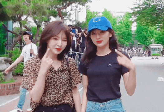  190710 레드벨벳(아이린,슬기,웬디,조이,예리) KBS 뮤직뱅크 출근 아이컨택캠