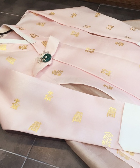 천안 신부 한복 대여 궁중 한복 핑크와 골드 매칭