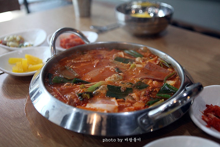 대구 . 대구신세계백화점맛집. 동대구역맛집......조금만 염도를 낮춰주세요....제임스부대찌개