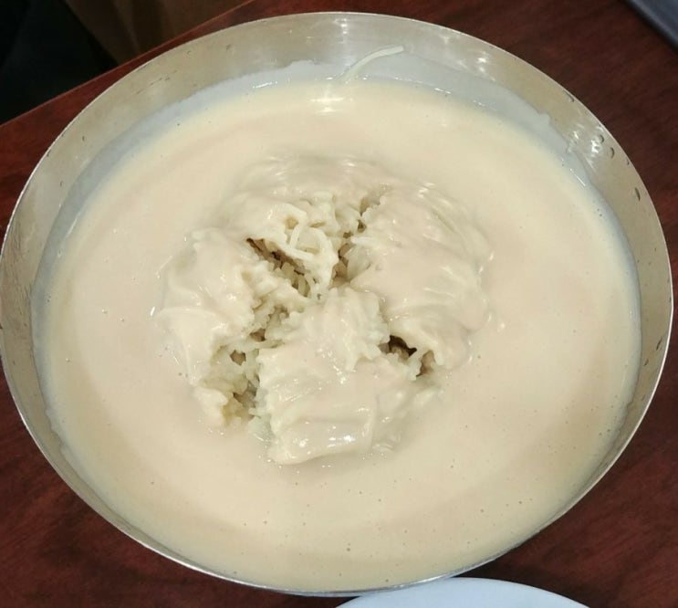  여의도 진주집 - 김치랑 같이 먹으면 더 맛있는 콩국수와 비빔국수 맛집