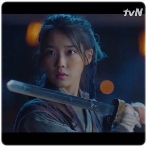  호텔 델루나 장만월 정체 달의 객잔 새주인 아이유 이지은