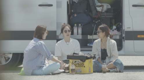  '캠핑클럽' 이진 "핑클 때 서로 말 안해" '머리채 사건' 언급, 이효리 "과거는 잊자"..'캠핑클럽' 성유리, 몸개그+상황극까지..'개그돌' 귀환 입증