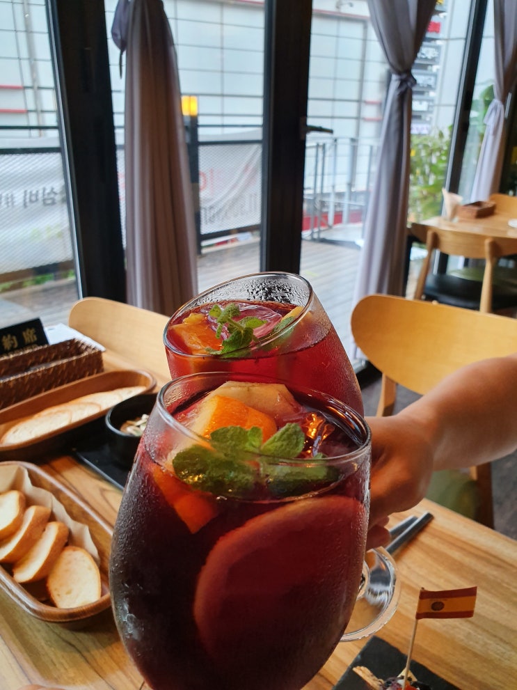  강남역 데이트 맛집 강남 CGV 장소 안에 있어요