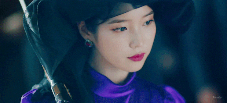  아이유 호텔 델루나 1화 움짤