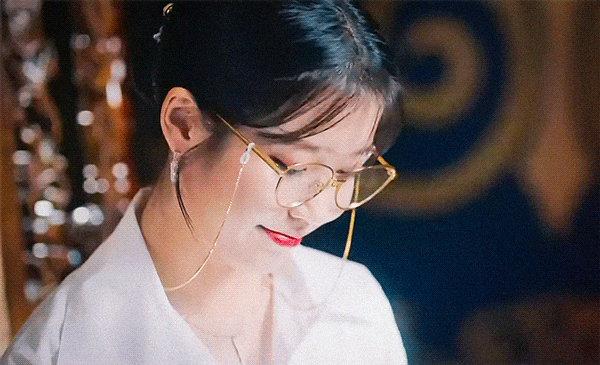  호텔 델루나 장만월(아이유) 보정 움짤