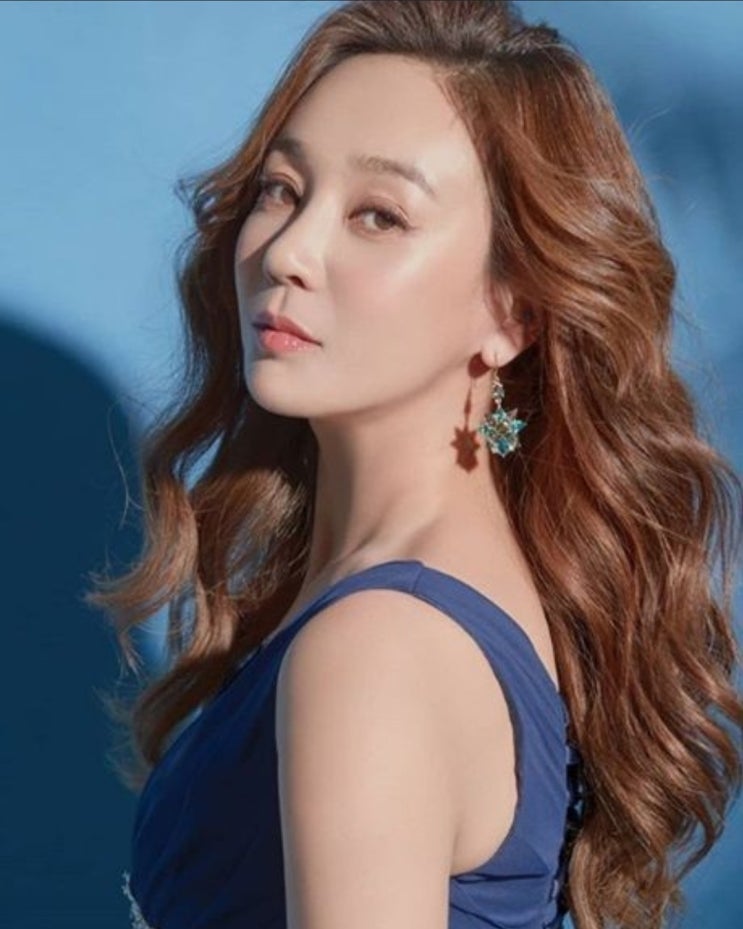  미스코리아 출신 여배우 권민중 님의 여신 스타일 룩~