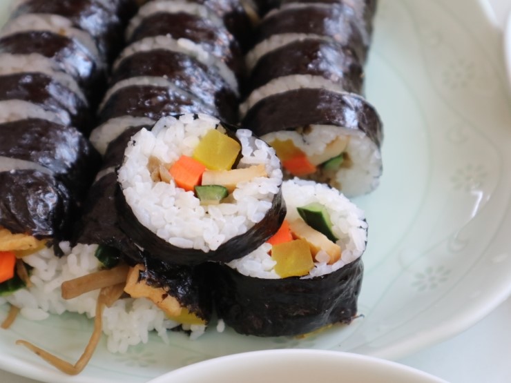  동래 점심 - 심플한데 계속 먹히는 김밥 & 칼국수조합이 좋은 , 옛맛칼국수 
