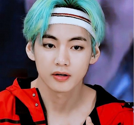 '굿보이' 방탄소년단(BTS) 뷔(V), 겸손하고 예의바른 매너로 해외 언론들 "집중 보도" '굿보이' 방탄소년단(BTS) 뷔(V), 겸손하고 예의바른 매너로 해외 언론들 "집중 보도"