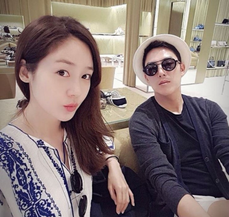  성유리 남편, 안성현프로 (feat. 성유리 웨딩사진)