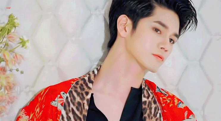  옹성우 너무 잘생겼다ㅠㅠㅠㅠㅠ