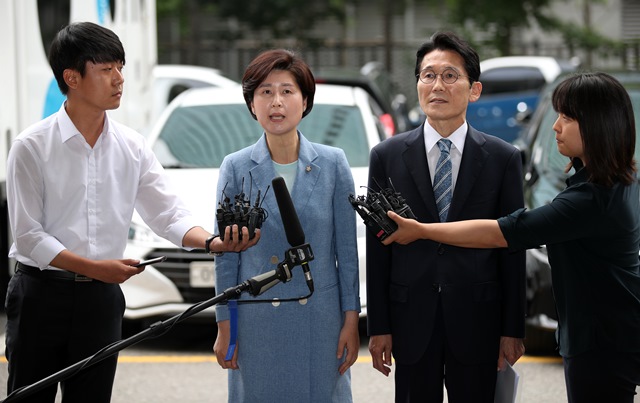  백혜련·윤소하, 패스트트랙 관련 경찰 출석