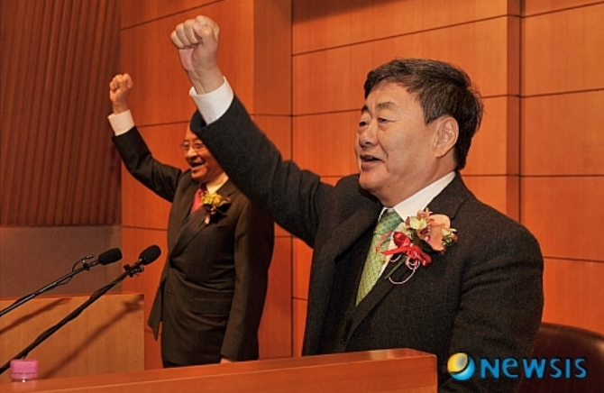  김준기 가사도우미 성폭행 자세히 봤더니...충격 w.동부그룹 김준기회장 가사도우미성폭행