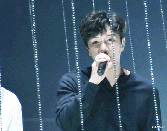  [움짤][캡처]2018 SHINHWA 20th ANNIVERSARY CONCERT <HEART> DVD ③ - 김동완