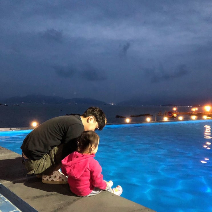 사천 아르떼리조트 라비움2층 더블+싱글, 수영장이 최고️