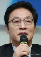  정두언 전 의원은 왜 극단적인 선택을 했을까.