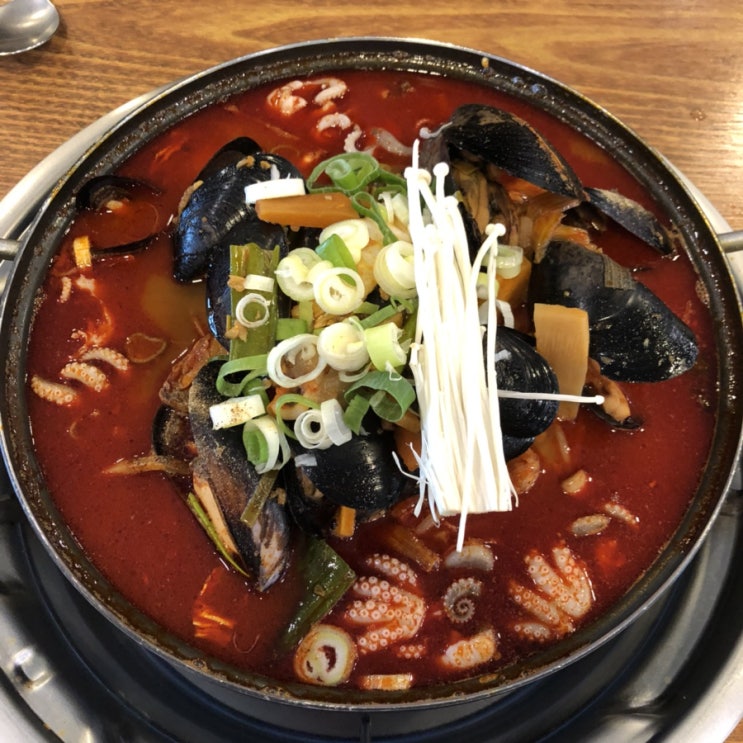  [강릉 맛집] 얼큰한 짬뽕순두부와 달달한 순두부젤라또가 먹고 싶다면?! < 초당소나무집 >