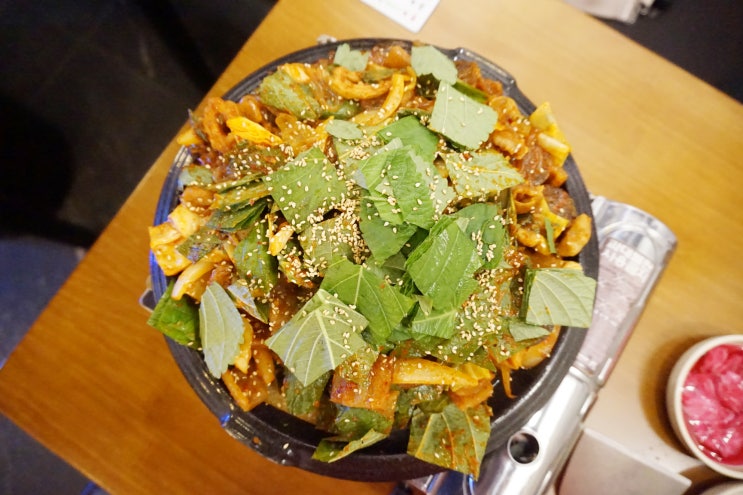  이대곱창 오색 모듬볶음이 맛있는 용호야채곱창