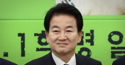 “원로정치인이 분열 선동” 정동영, 박지원 대놓고 공개 비난