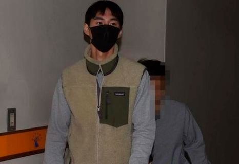 먹방 유튜버 밴쯔 '허위ㆍ과장 광고'로 징역 6개월 구형