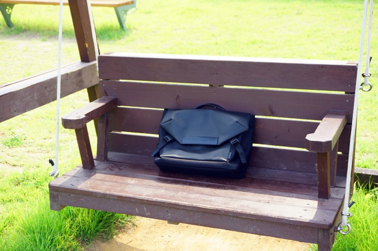  생활의 발견. 마테마틱 호크 메신저백 / Hawk C1 Messenger bag  #직장인 메신저백, #대학생 메신저백 추천