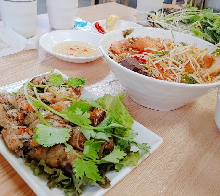 김포 쌀국수 맛집 : 베트남 음식점 숨은 맛집 (쌀국수, 짜조, 분짜)