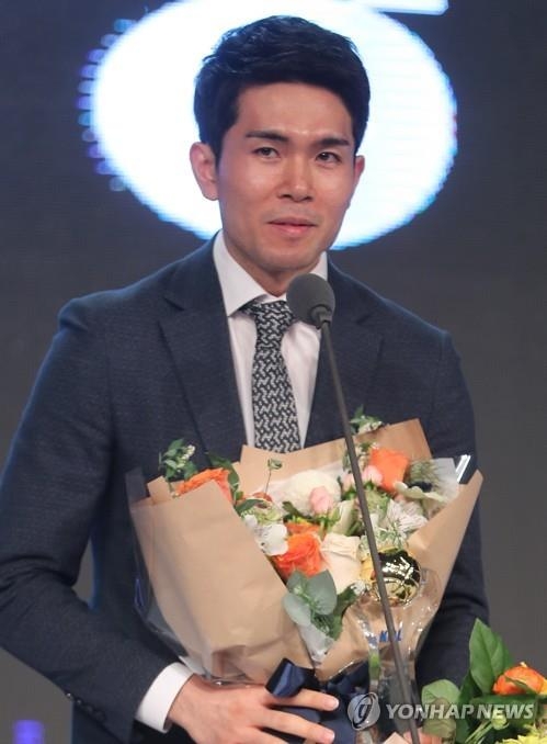  정병국 로데오거리서 음란행위…목격자 신고로 체포