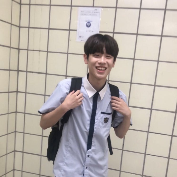  금동현 연습생을 뽑아주세요,,,