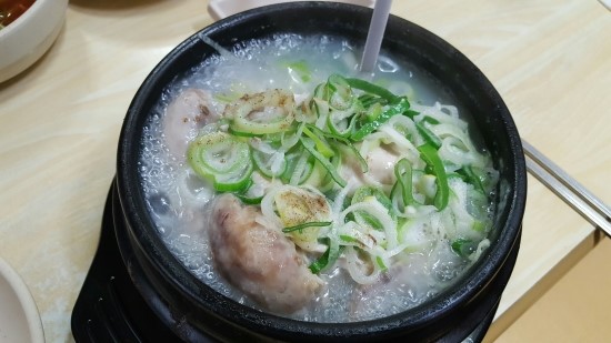 오랜 전통의 영등포구청역 한성삼계탕 오랜 전통의 영등포구청역 한성삼계탕